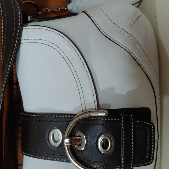 Coach Leather Soho With Keychain Coin Purse - Picture 6 of 17